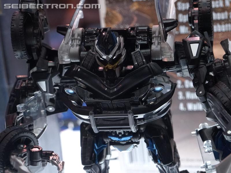 SDCC 2018: Transformers Movie Masterpiece Ironhide and Barricade - Transformers Event: DSC05727a