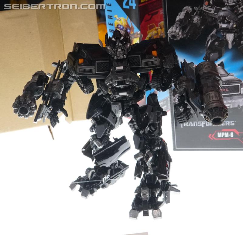 SDCC 2018: Transformers Movie Masterpiece Ironhide and Barricade - Transformers Event: DSC06839a