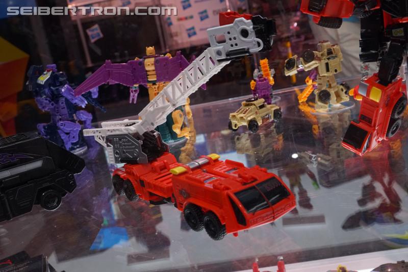 SDCC 2018: Transformers Power of the Primes products - Transformers Event: DSC05641