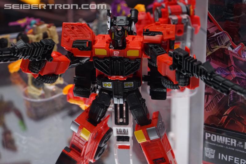 SDCC 2018: Transformers Power of the Primes products - Transformers Event: DSC05645