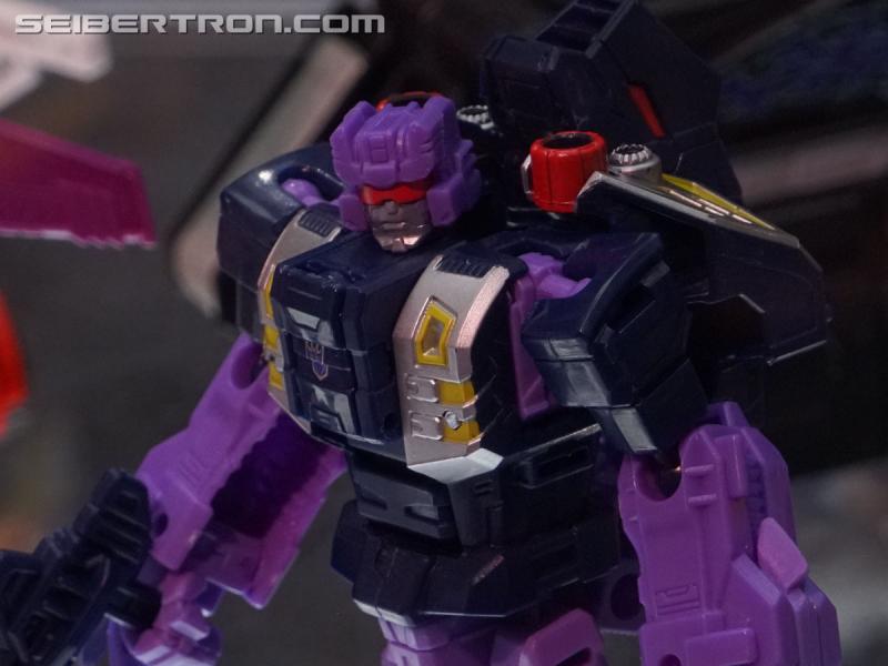 SDCC 2018: Transformers Power of the Primes products - Transformers Event: DSC05680b