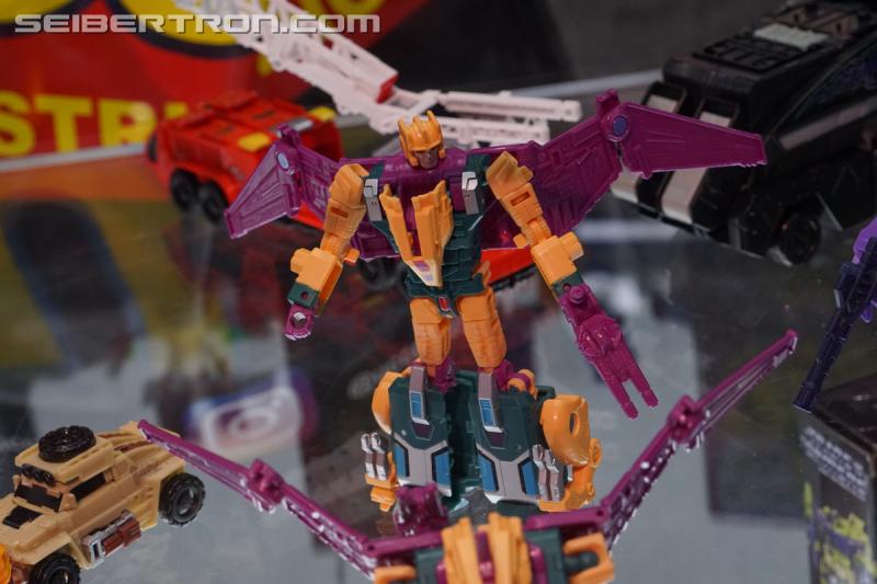 SDCC 2018: Transformers Power of the Primes products - Transformers Event: DSC05685