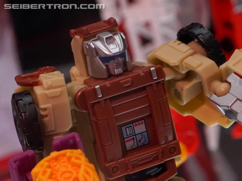 SDCC 2018 - Transformers Power of the Primes products