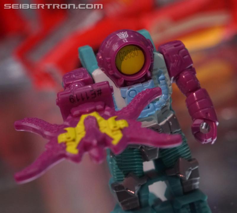 SDCC 2018: Transformers Power of the Primes products - Transformers Event: DSC05699a