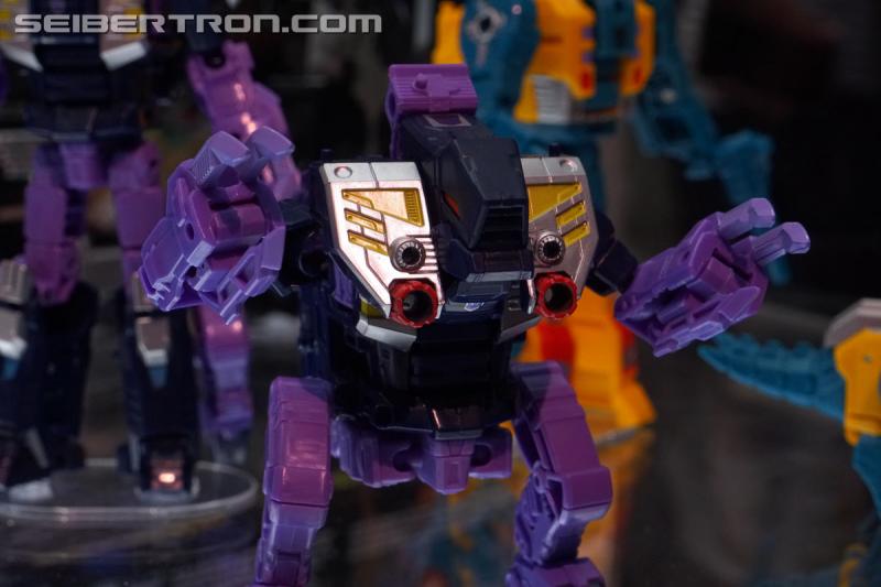 SDCC 2018: Transformers Power of the Primes products - Transformers Event: DSC05714