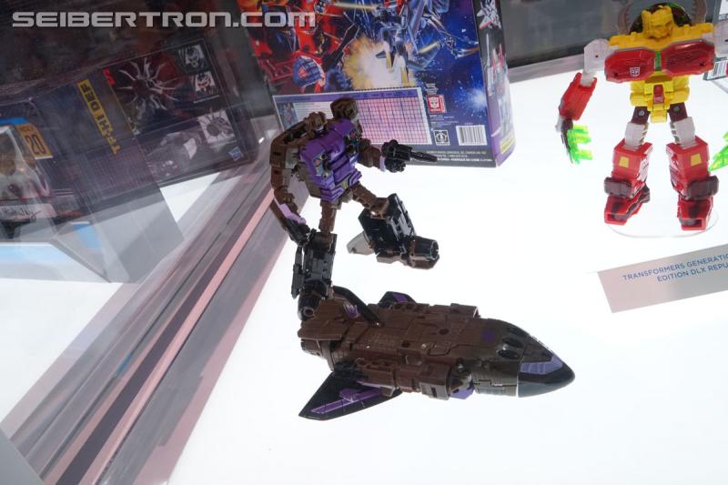 SDCC 2018: Prime Wars Trilogy Exclusives - Transformers Event: DSC05596