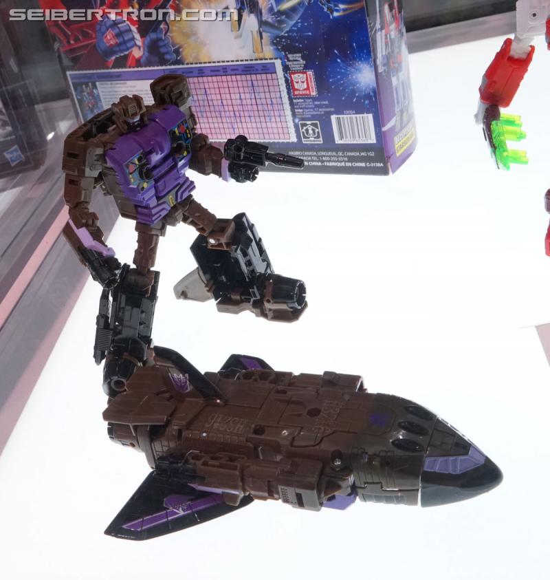 SDCC 2018: Prime Wars Trilogy Exclusives - Transformers Event: DSC05596a