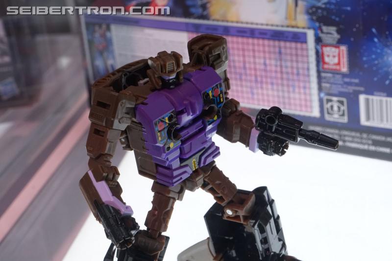 SDCC 2018: Prime Wars Trilogy Exclusives - Transformers Event: DSC05598