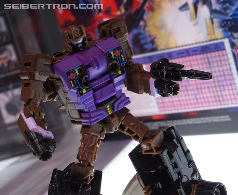 SDCC 2018: Prime Wars Trilogy Exclusives - Transformers Event: DSC05599a
