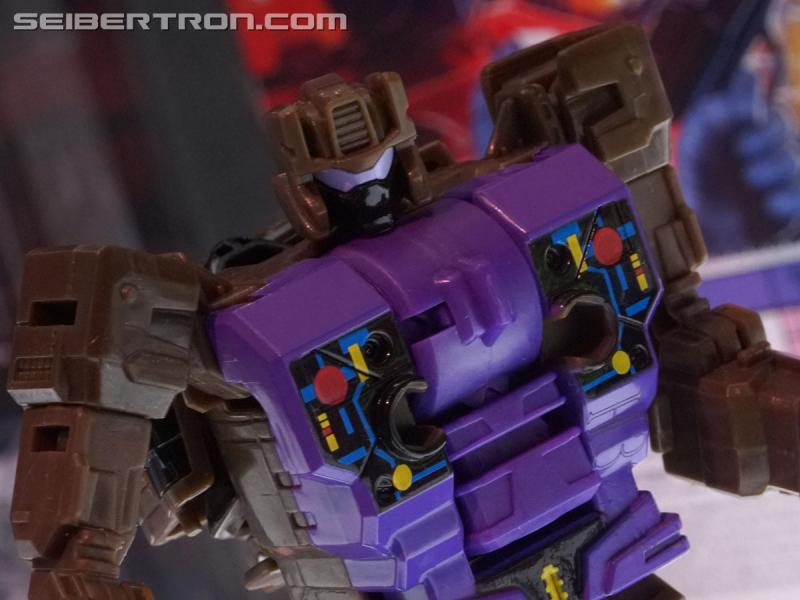 SDCC 2018: Prime Wars Trilogy Exclusives - Transformers Event: DSC05599c