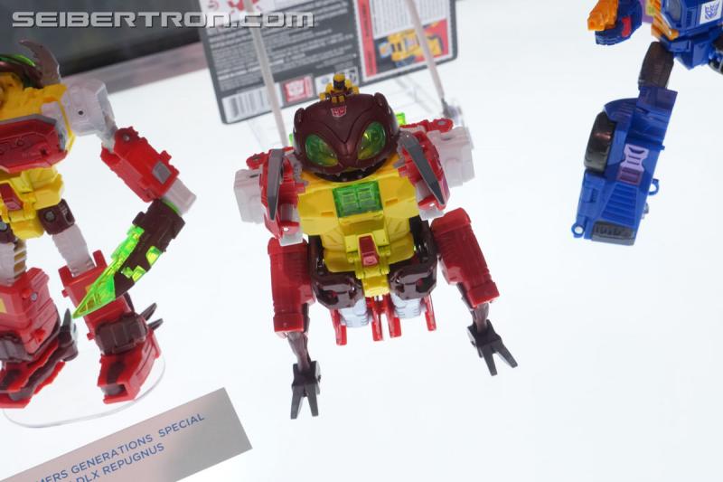 SDCC 2018: Prime Wars Trilogy Exclusives - Transformers Event: DSC05603