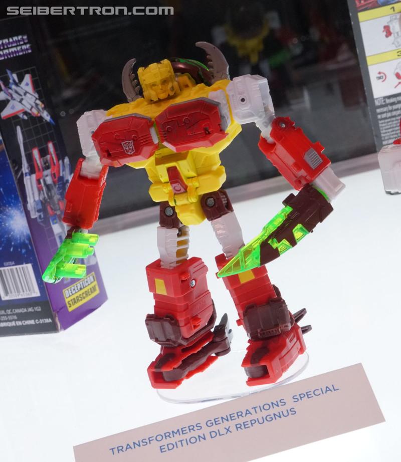 SDCC 2018: Prime Wars Trilogy Exclusives - Transformers Event: DSC05606a