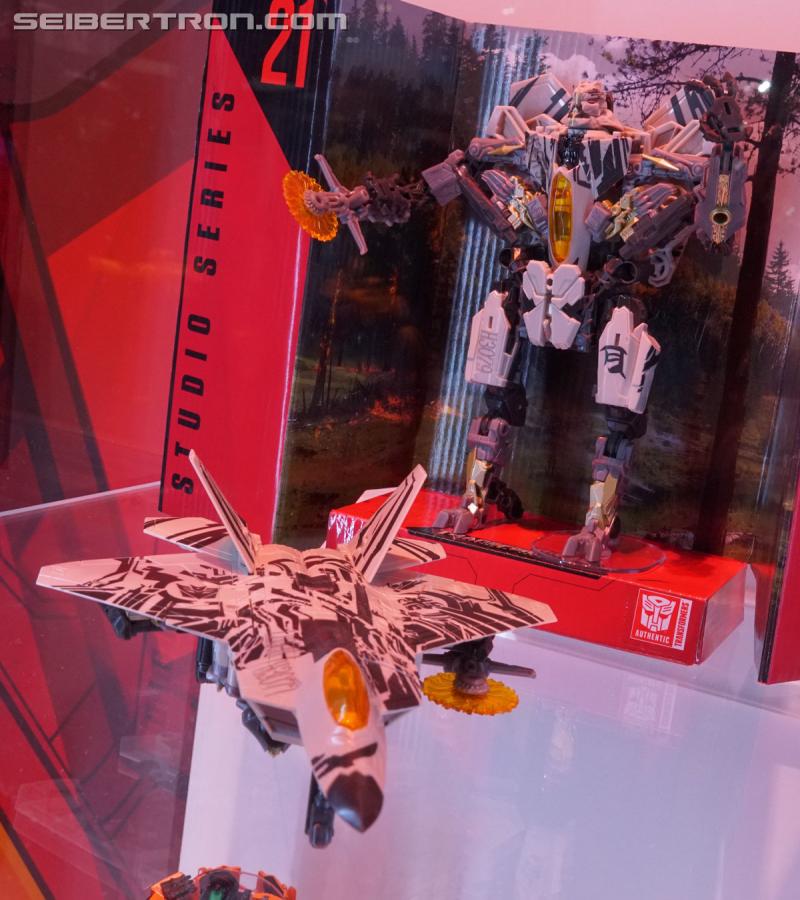 SDCC 2018: Transformers Studio Series Movie products - Transformers Event: DSC05564a
