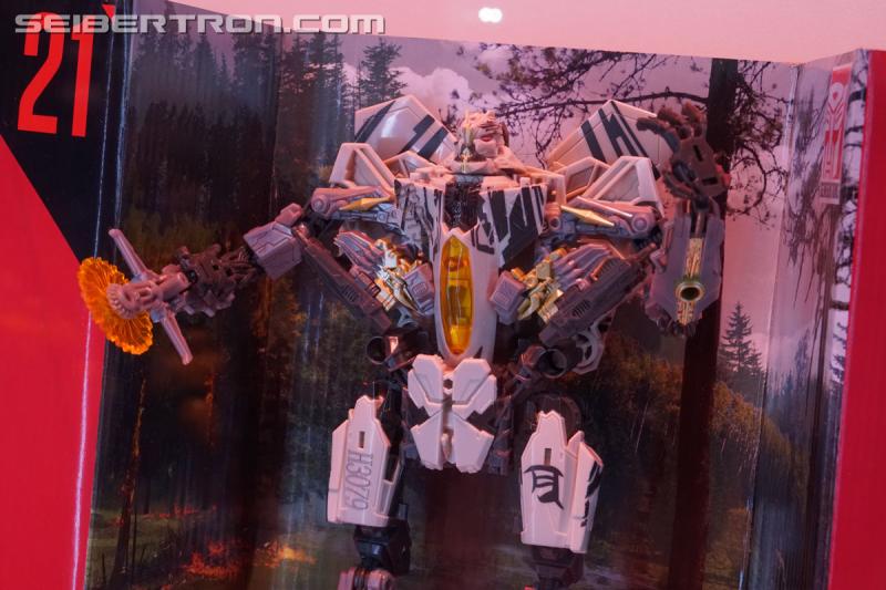 SDCC 2018 - Transformers Studio Series Movie products