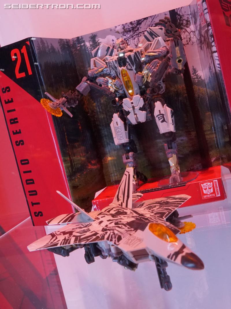 SDCC 2018: Transformers Studio Series Movie products - Transformers Event: DSC05568a