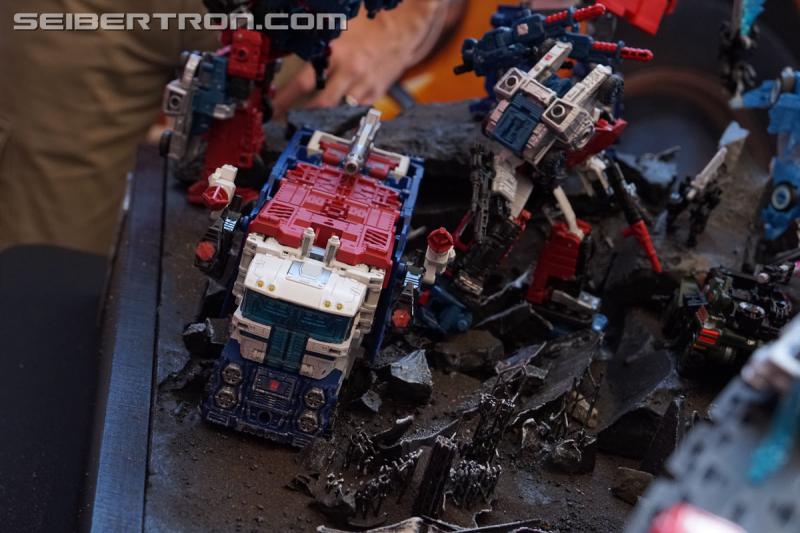 SDCC 2018: Transformers War for Cybertron SIEGE products - Transformers Event: DSC05908