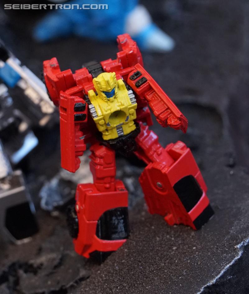 SDCC 2018: Transformers War for Cybertron SIEGE products - Transformers Event: DSC05918a