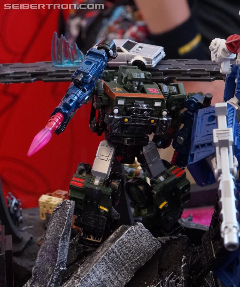 SDCC 2018: Transformers War for Cybertron SIEGE products - Transformers Event: DSC05935a
