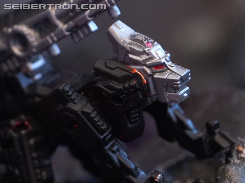 SDCC 2018: Transformers War for Cybertron SIEGE products - Transformers Event: DSC05940b