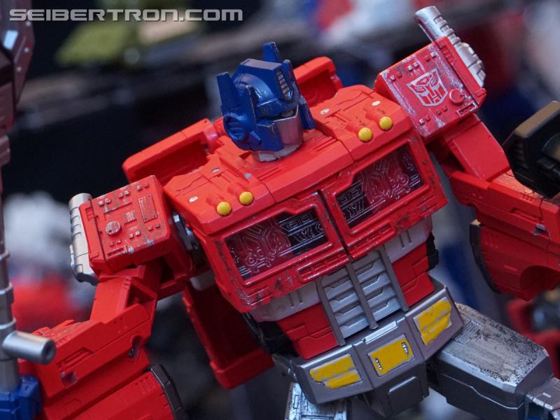SDCC 2018: Transformers War for Cybertron SIEGE products - Transformers Event: DSC05945b