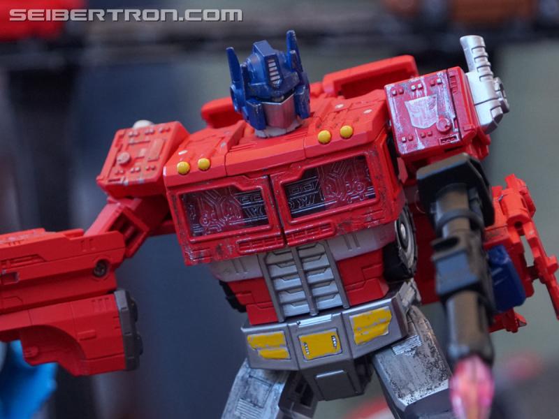 SDCC 2018: Transformers War for Cybertron SIEGE products - Transformers Event: DSC05949a