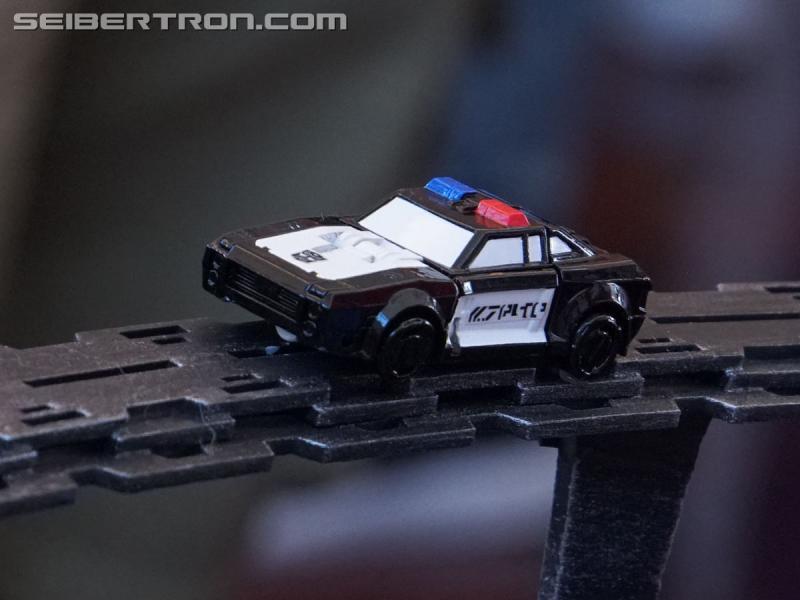 SDCC 2018: Transformers War for Cybertron SIEGE products - Transformers Event: DSC05952b