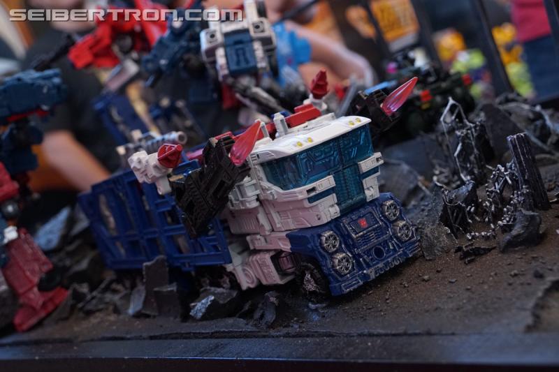 SDCC 2018: Transformers War for Cybertron SIEGE products - Transformers Event: DSC05961