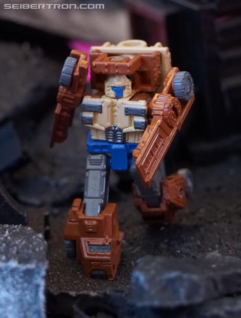 SDCC 2018: Transformers War for Cybertron SIEGE products - Transformers Event: DSC05963a