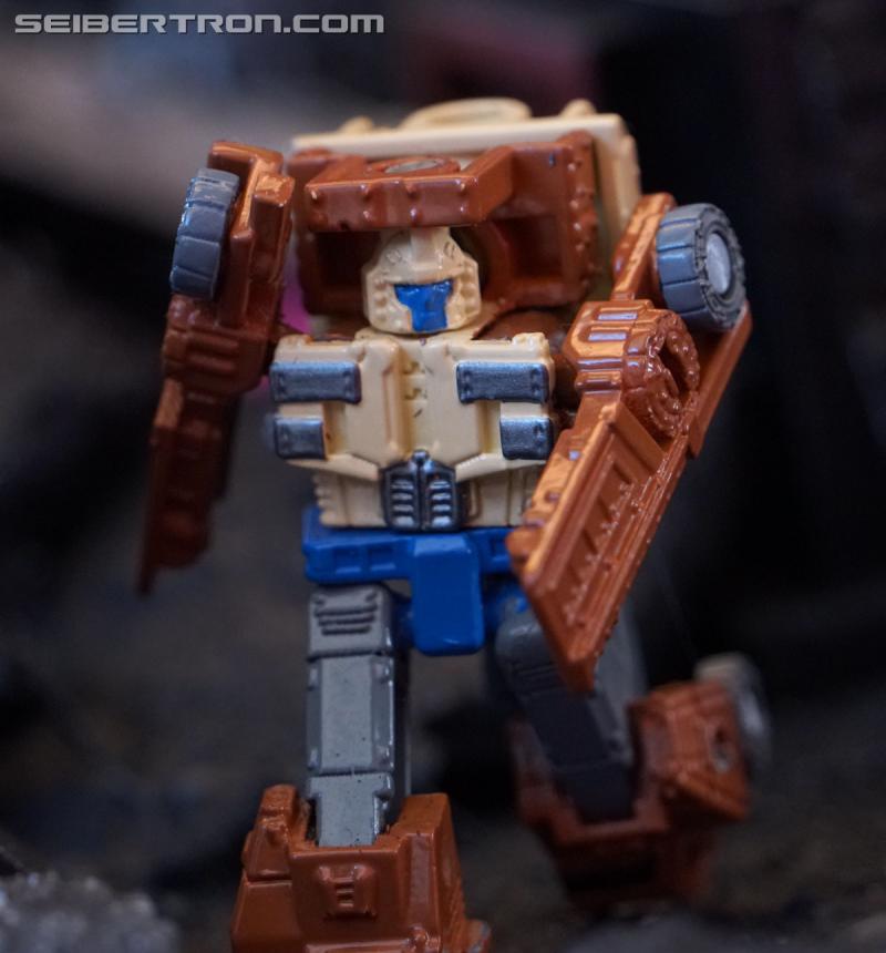 SDCC 2018: Transformers War for Cybertron SIEGE products - Transformers Event: DSC05964a