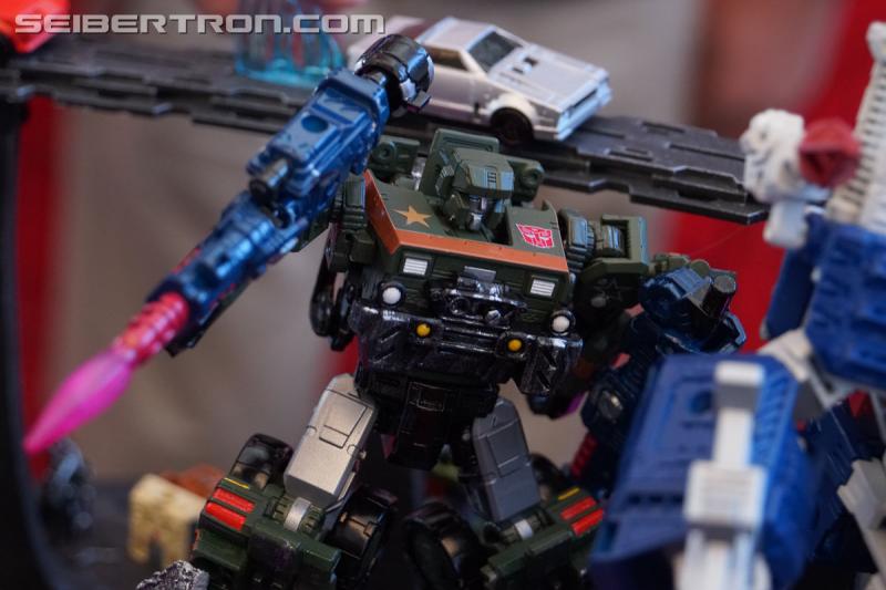 SDCC 2018: Transformers War for Cybertron SIEGE products - Transformers Event: DSC05983