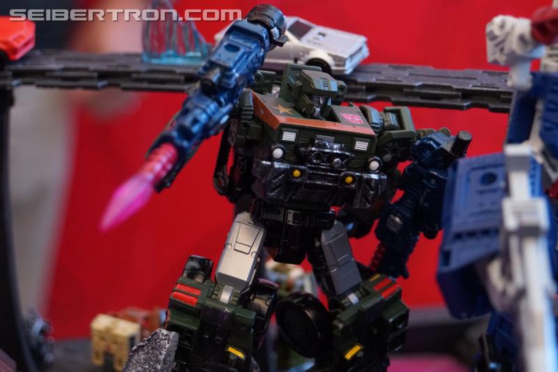 SDCC 2018: Transformers War for Cybertron SIEGE products - Transformers Event: DSC05985