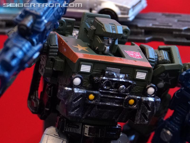 SDCC 2018: Transformers War for Cybertron SIEGE products - Transformers Event: DSC05985b
