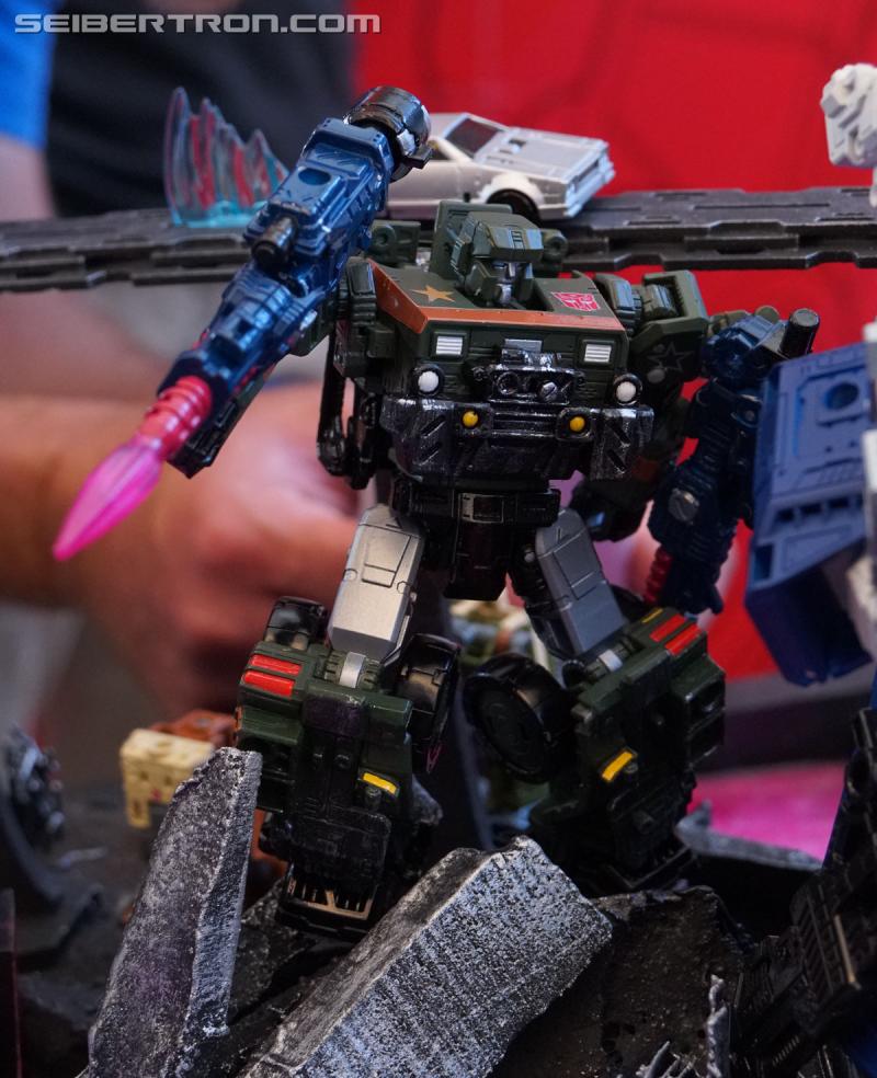 SDCC 2018: Transformers War for Cybertron SIEGE products - Transformers Event: DSC05986a