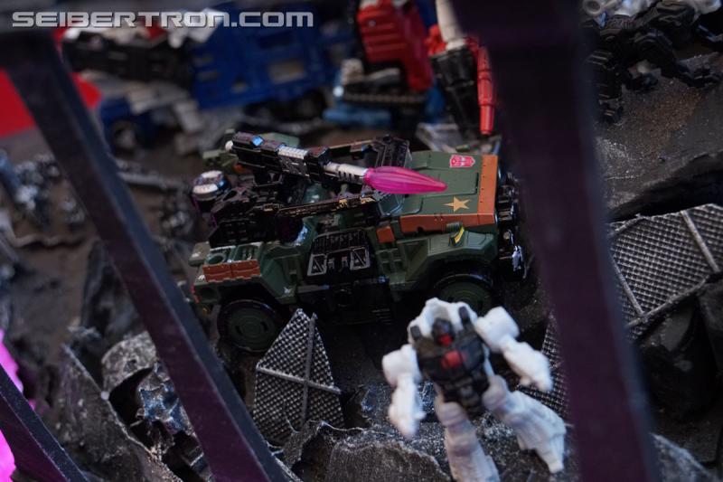 SDCC 2018: Transformers War for Cybertron SIEGE products - Transformers Event: DSC05997