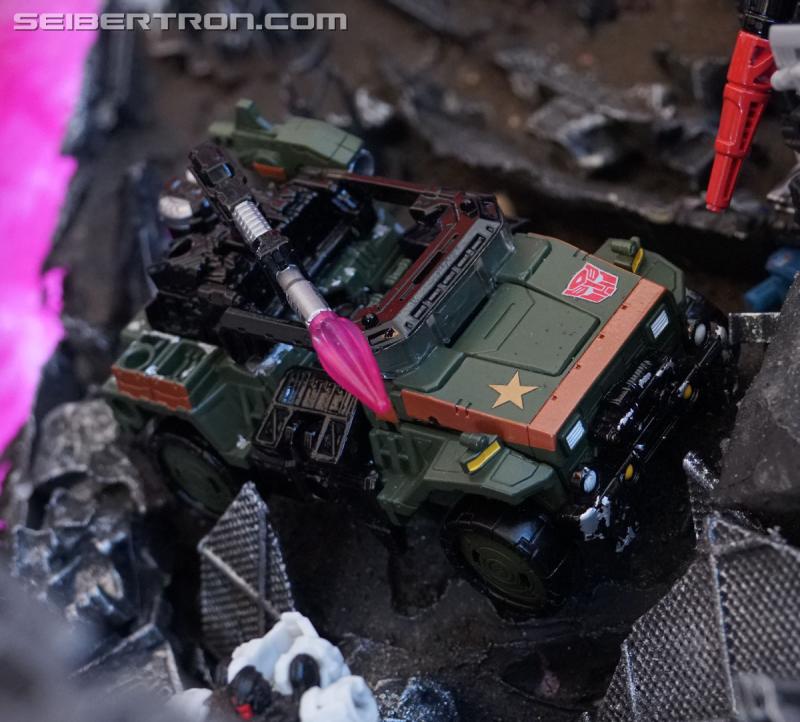 SDCC 2018: Transformers War for Cybertron SIEGE products - Transformers Event: DSC05998a