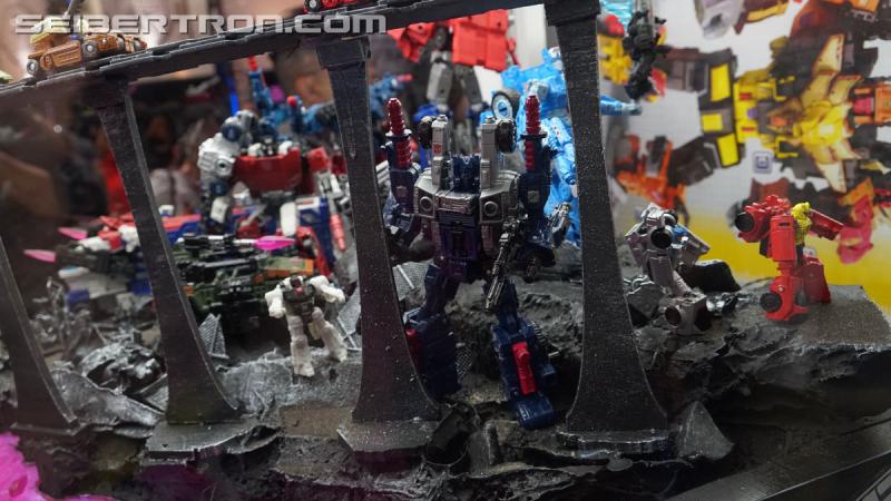 SDCC 2018: Transformers War for Cybertron SIEGE products - Transformers Event: DSC06828