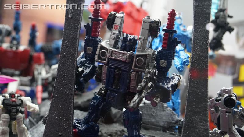 SDCC 2018: Transformers War for Cybertron SIEGE products - Transformers Event: DSC06831