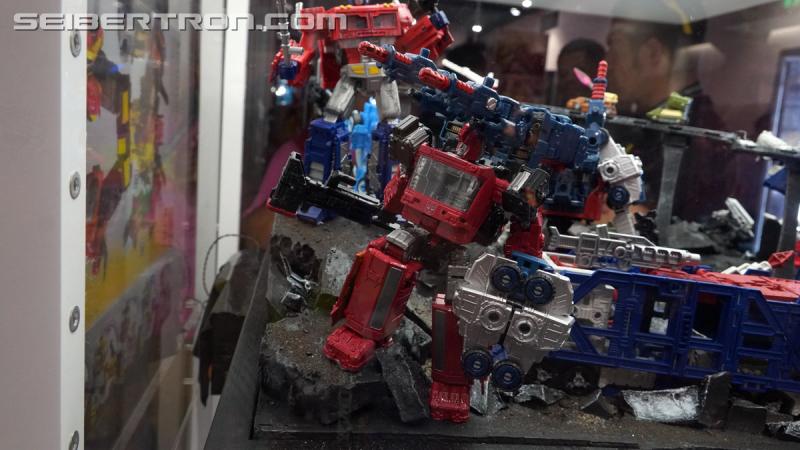SDCC 2018: Transformers War for Cybertron SIEGE products - Transformers Event: DSC06846