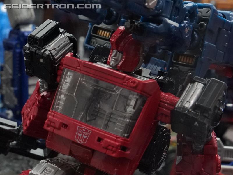 SDCC 2018: Transformers War for Cybertron SIEGE products - Transformers Event: DSC06847a