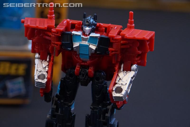 SDCC 2018: Press Event: Bumblebee Movie products - Transformers Event: DSC06063
