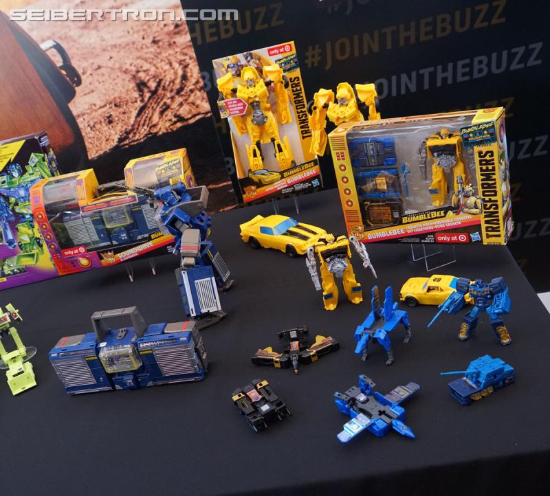 SDCC 2018: Bumblebee Movie Target exclusive products - Transformers Event: DSC06118a