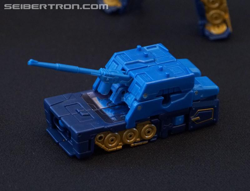 SDCC 2018: Bumblebee Movie Target exclusive products - Transformers Event: DSC06120a