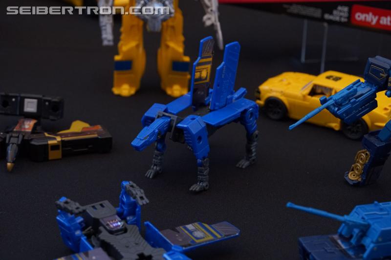 SDCC 2018: Bumblebee Movie Target exclusive products - Transformers Event: DSC06129