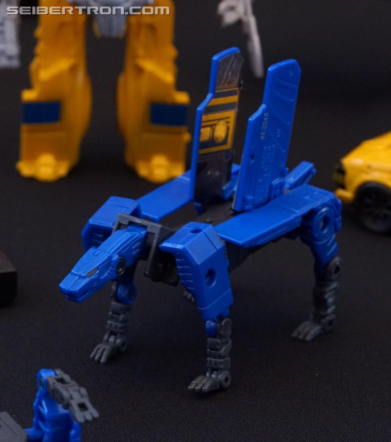 SDCC 2018: Bumblebee Movie Target exclusive products - Transformers Event: DSC06129a