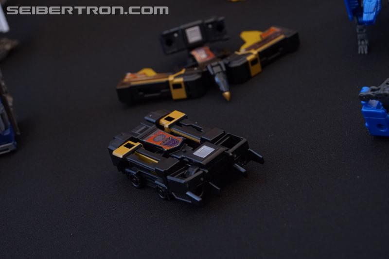SDCC 2018: Bumblebee Movie Target exclusive products - Transformers Event: DSC06132