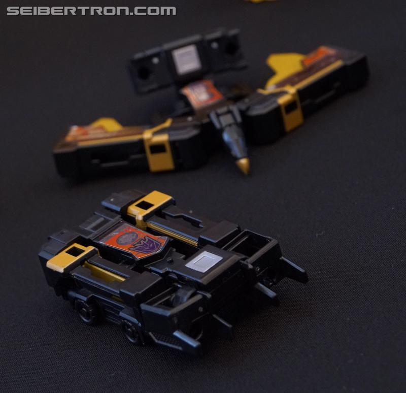 SDCC 2018: Bumblebee Movie Target exclusive products - Transformers Event: DSC06132a