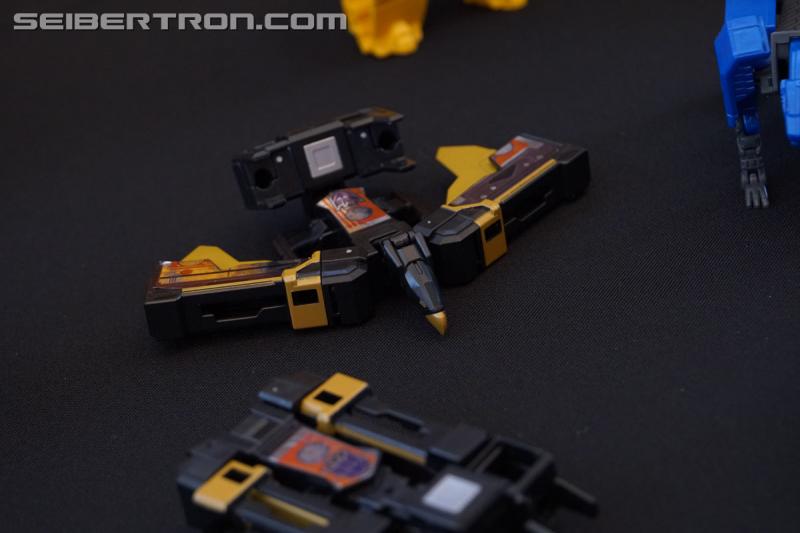 SDCC 2018: Bumblebee Movie Target exclusive products - Transformers Event: DSC06134