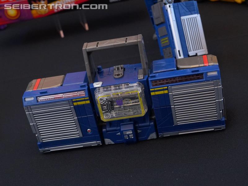 SDCC 2018: Bumblebee Movie Target exclusive products - Transformers Event: DSC06143a