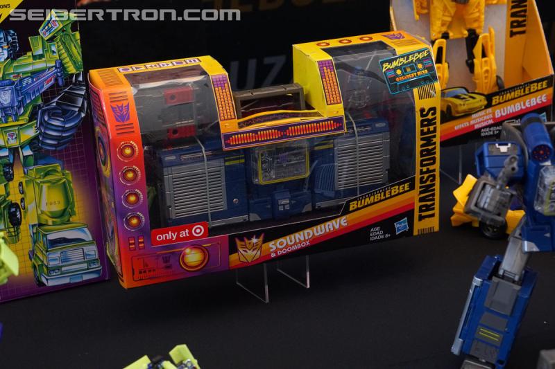 SDCC 2018: Bumblebee Movie Target exclusive products - Transformers Event: DSC06153
