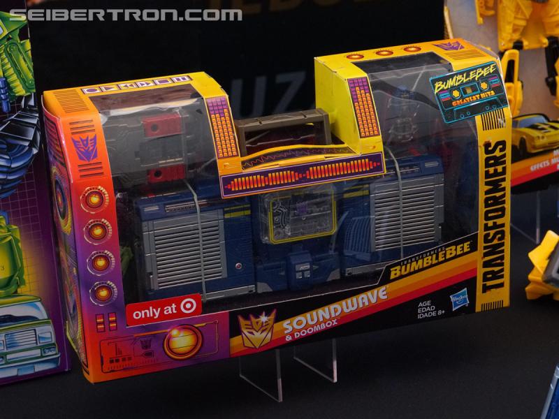 SDCC 2018: Bumblebee Movie Target exclusive products - Transformers Event: DSC06153a